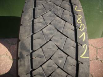 Opona używana 305/70R19,5 Goodyear KMAX D