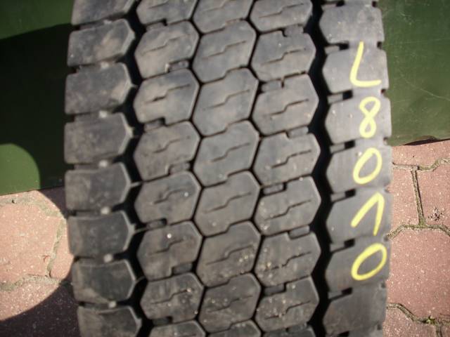 Opona używana 245/70R17,5 Pirelli TR01