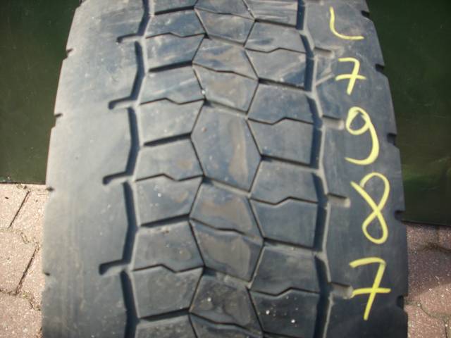Opona używana 315/70R22,5 Bridgestone R-DRIVE 002