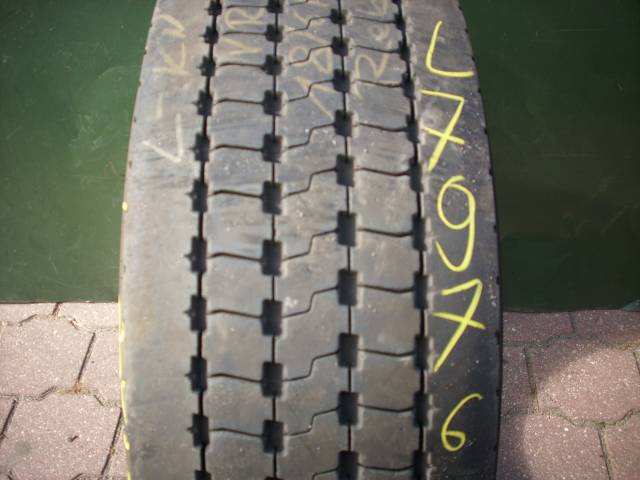 Opona używana 315/60R22,5 Goodyear KMAX S GEN-2