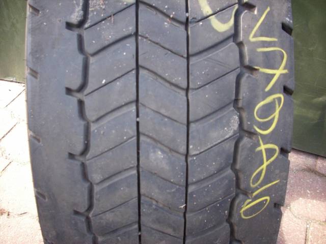 Opona używana 315/70R22,5 TRUCKSTAR TH DRIVE 3