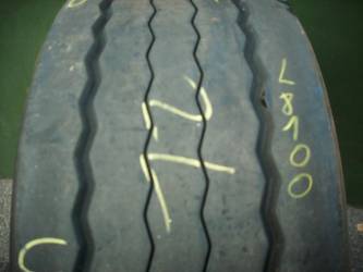 Opona używana 385/55R22,5 Bridgestone R-TRAILER 002