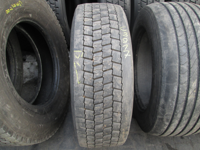 Opona używana 305/60R22.5 Michelin BIEZNIKOWANA
