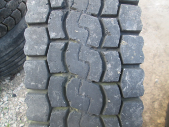 Opona używana 9R22.5 Bridgestone MIX716