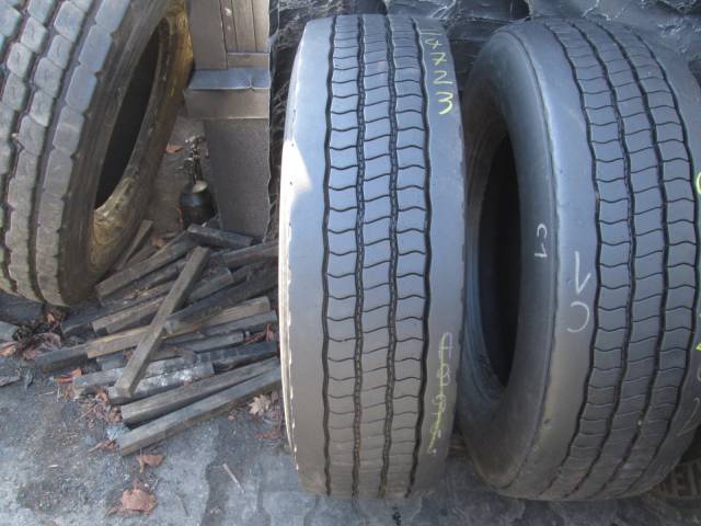 Opona używana 275/70R22.5 Continental BIEZNIKOWANA