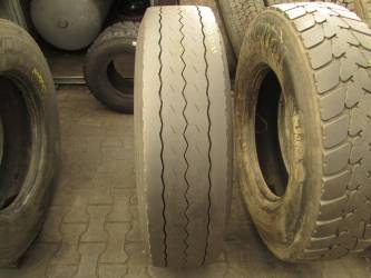 Opona używana 295/80R22.5 Michelin BIEZNIKOWANA