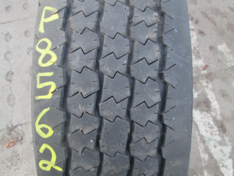 Opona używana 295/80R22.5 Pirelli BIEŻNIKOWANA