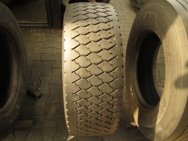 Opona używana 315/60R22.5 Goodyear LHD+