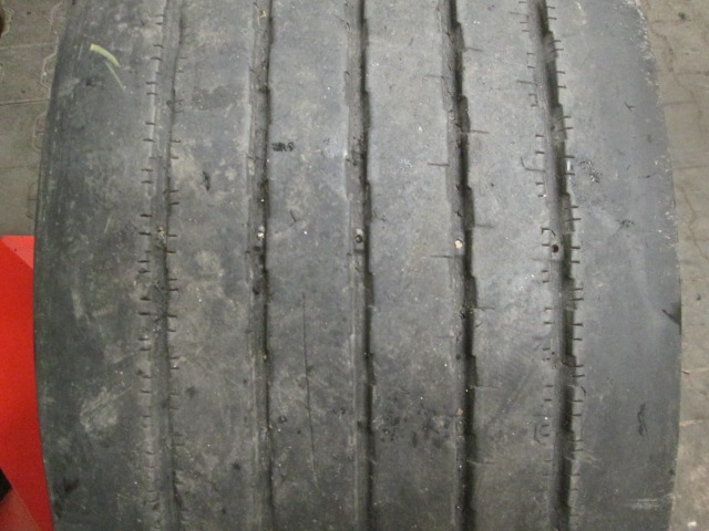 Opona używana 385/55R22.5 Goodyear LHS