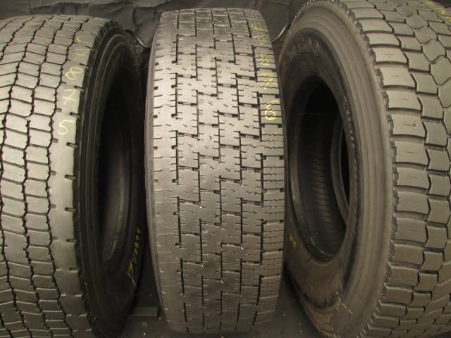 Opona używana 315/70R22.5 Michelin BIEZNIKOWANA