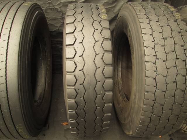 Opona używana 295/80R22.5 Toyo HYPARADIAL S