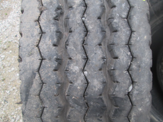 Opona używana 12R22.5 Kumho ALL STEEL RADIAL 956