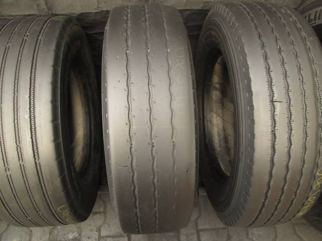 Opona używana 245/70R19.5 Michelin XTA2