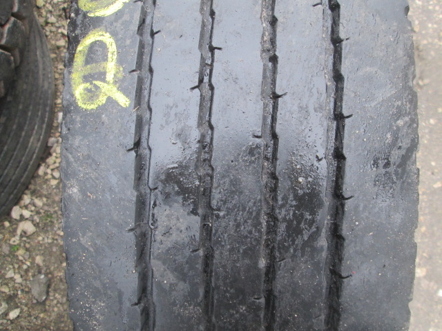 Opona używana 245/70R19.5 Toyo M1430