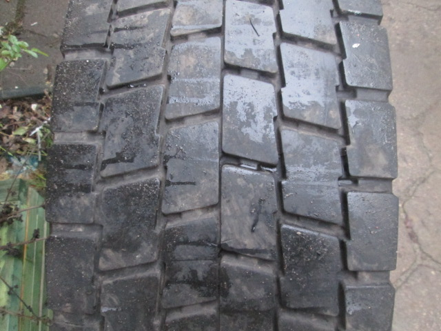 Opona używana 315/70R22.5 Continental XDE2