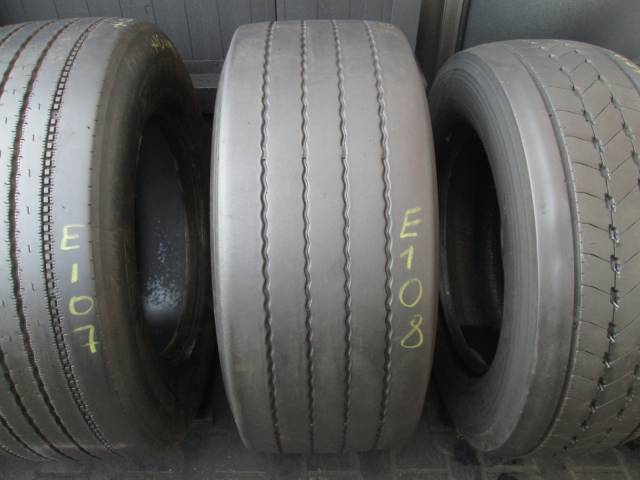 Opona używana 385/55R22.5 Kumho KLT03