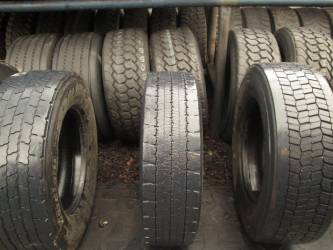 Opona używana 275/70R22.5 Dunlop BIEZNIKOWANA