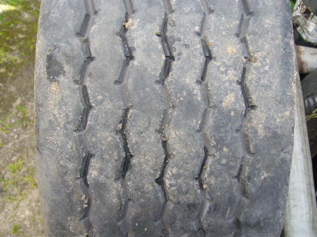 Opona używana 315/60R22.5 Bridgestone BIEŻNIKOWANA